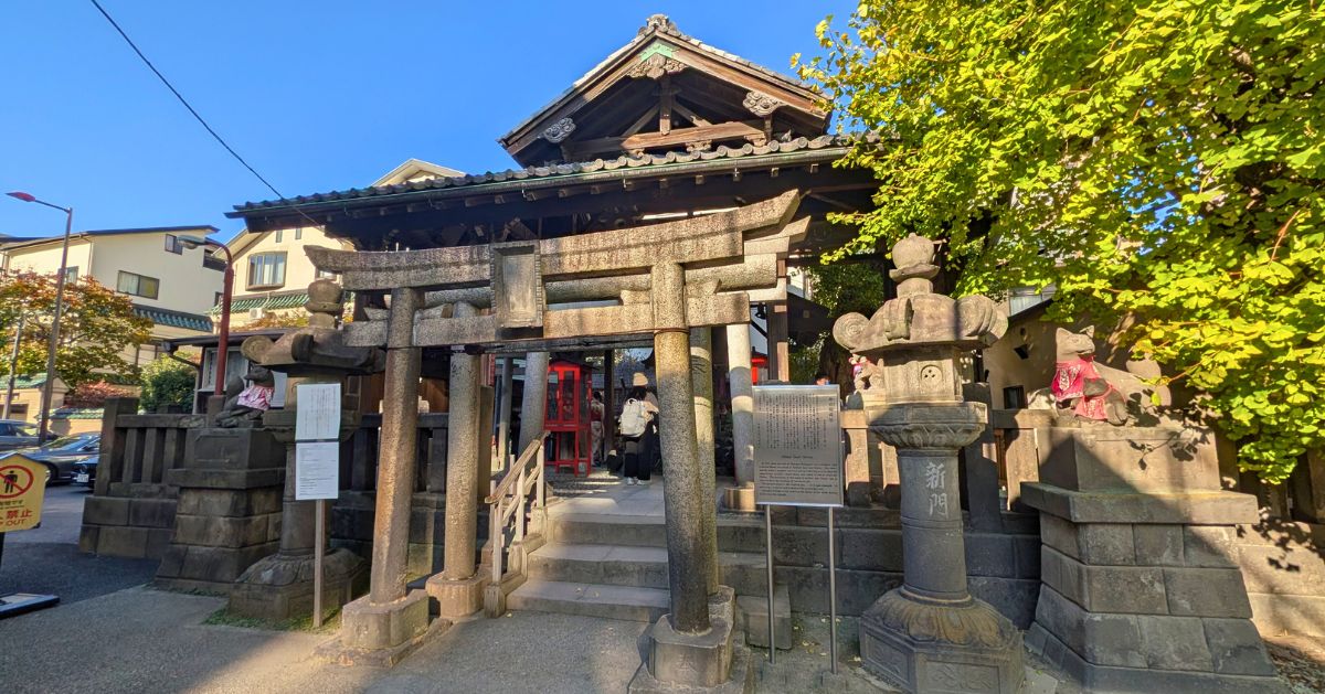 浅草神社, 三社様, 被官稲荷神社, 夫婦狛犬, 浅草寺 違い, パワースポット