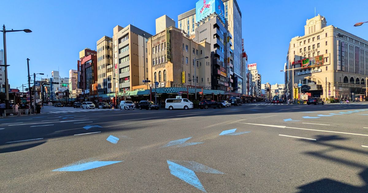 浅草寺 浅草駅前