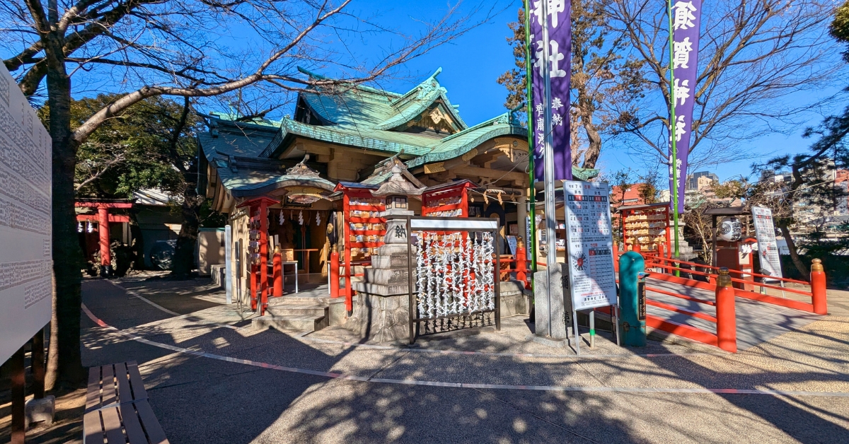 須賀神社,新宿,君の名は,聖地,階段,ご利益,災難除け,金運,御朱印,アクセス,四谷,天白稲荷神社